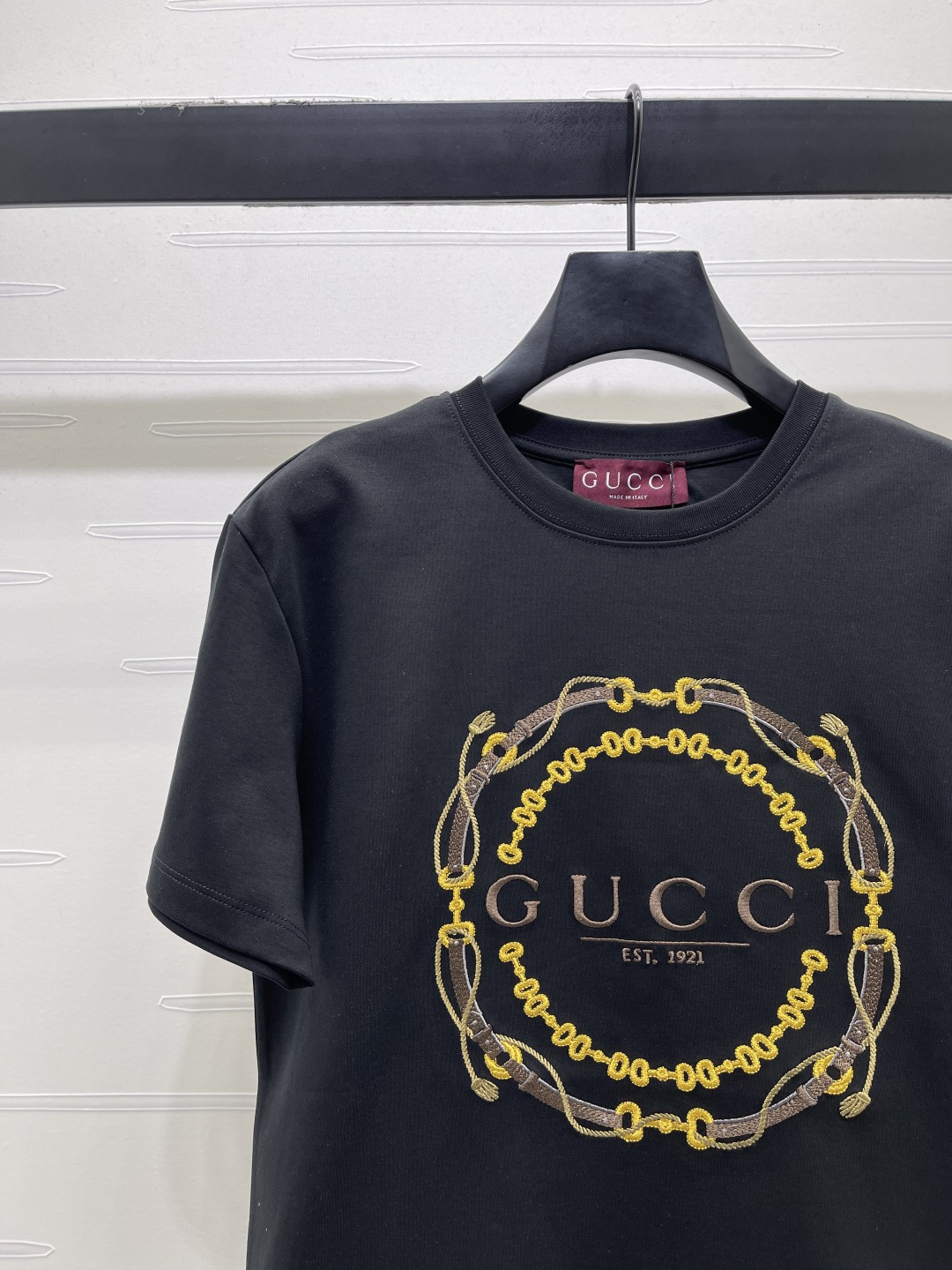 Women's short sleeves